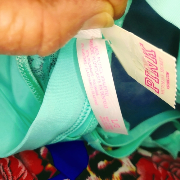 VS Pink series lace plunge bralette teal green size Large. - Picture 4 of 4